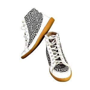 Asos Diva trainers shoes Women Size 8M
